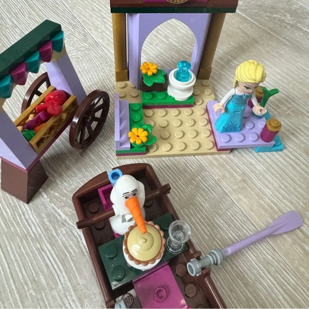 Disney LEGO Set 41155 Princess Elsa Market Adventure Rare Collectable LEGO set